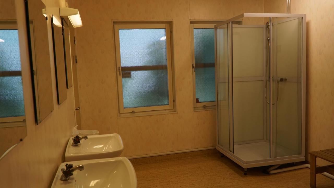 Bredaengs Hostel ストックホルム エクステリア 写真